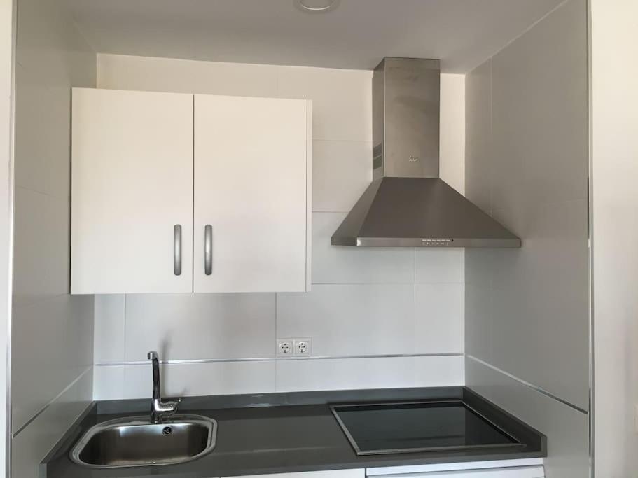 Moderno Apartamento En Bahia Sur 圣费尔南多 外观 照片